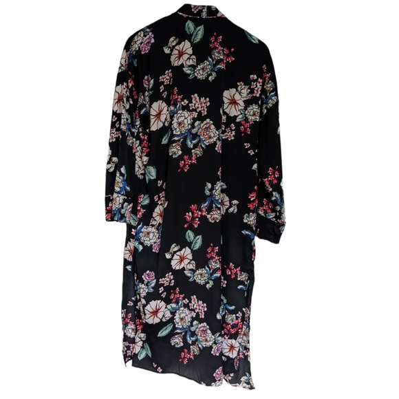 Revamped Black Floral Long Sleeves Cover Up Size S/M - Picture 4 of 9